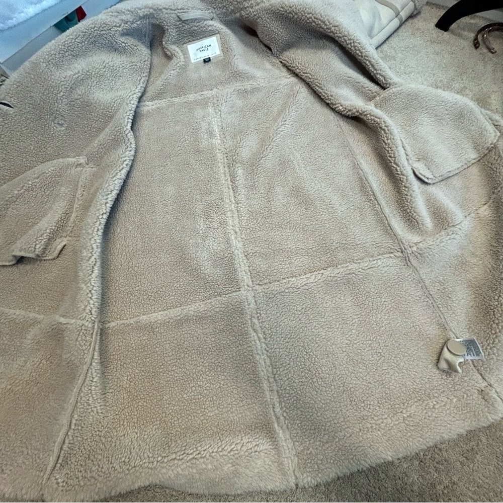 American Eagle double-breasted Vegan faux shearling coat light beige cream Sz L - Picture 11 of 14
